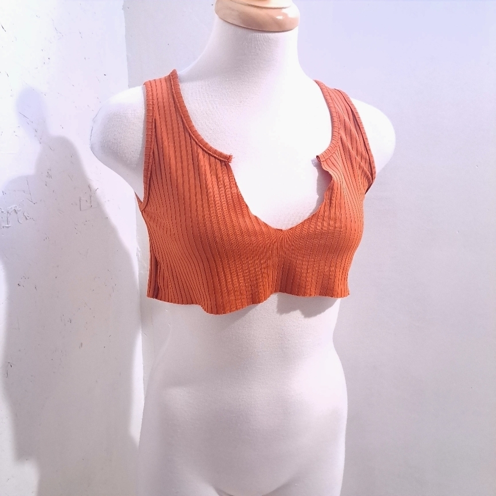 Prettylittlething | Women's Orange Ribbed Crop Top
